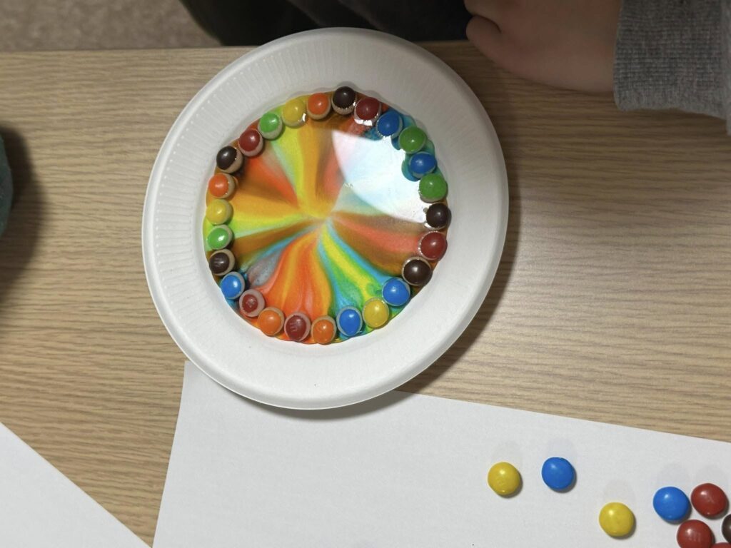 【チョコレートで虹を作ろう！】